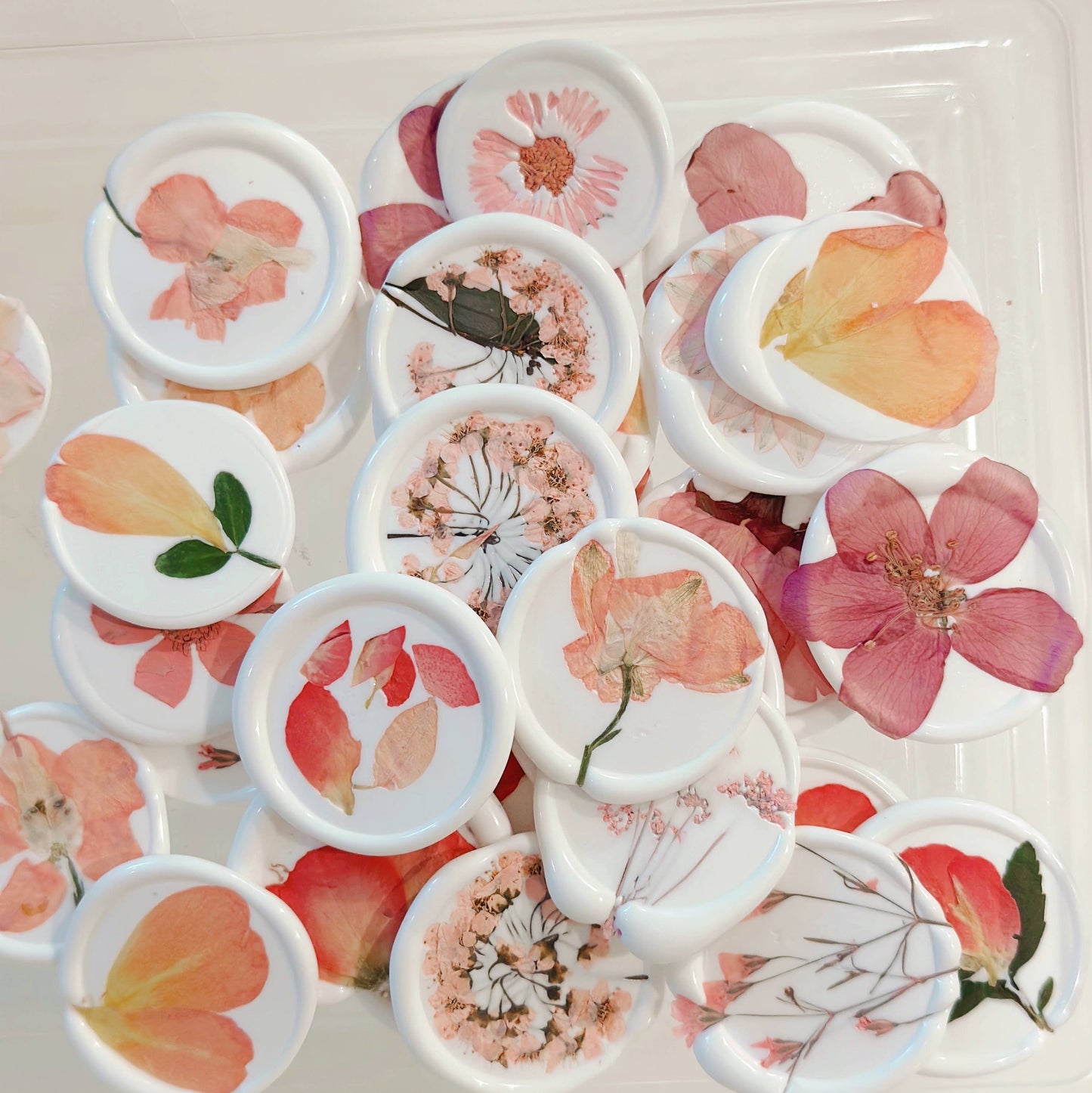Frankie & Claude - Pressed Botanical Pink Floral Wax Seals | Peel & Stick