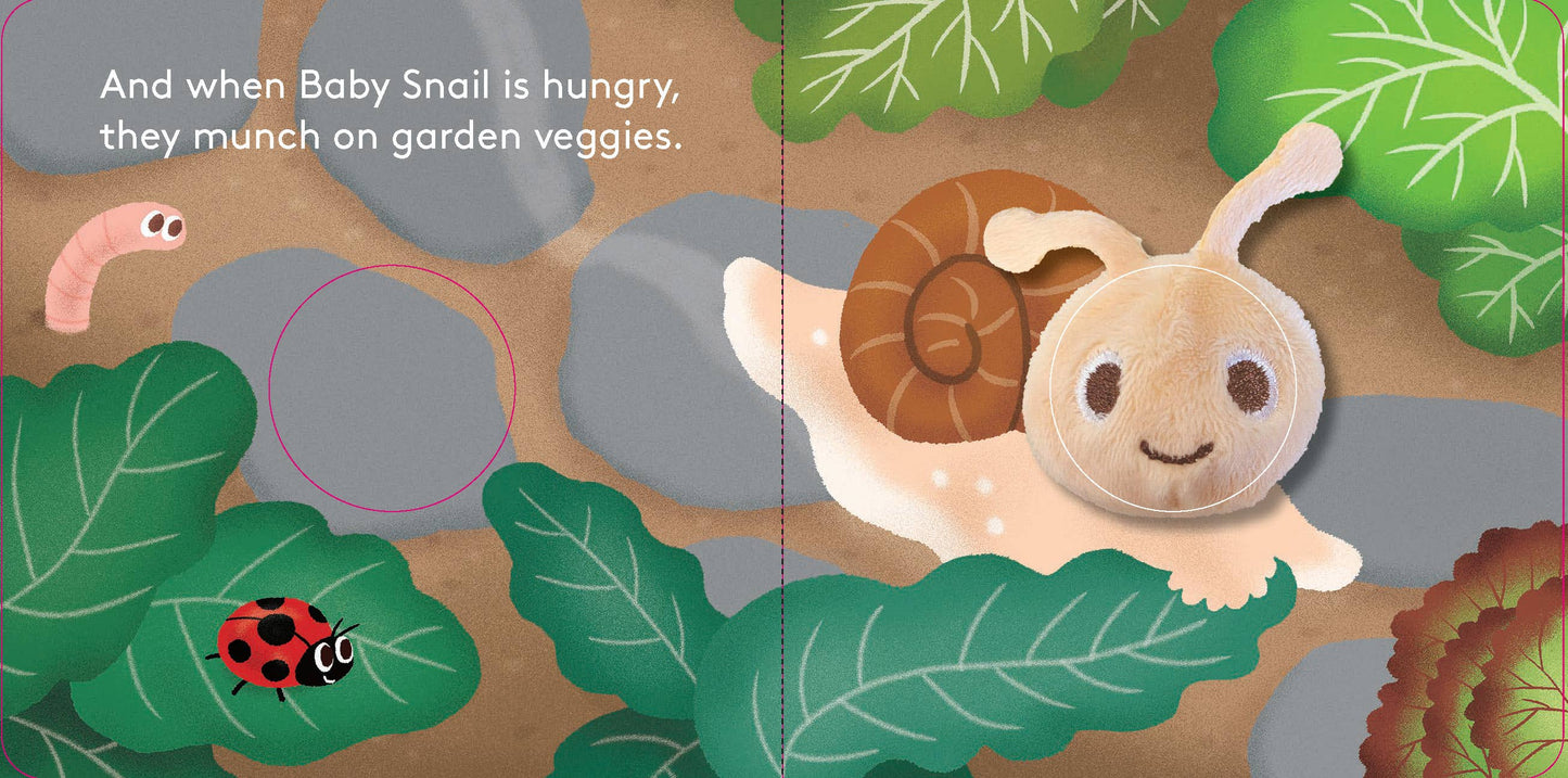 Chronicle Books - Baby Snail: Finger Puppet Book