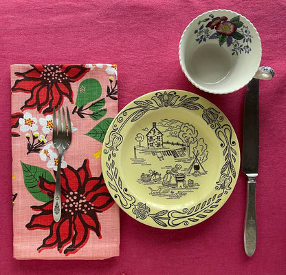 Elizabeth Grubaugh - Poinsettia Napkin Set of Four